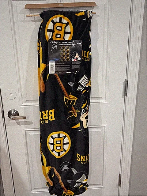 Boston Bruins Disney Mickey Mouse Blanket NHL Silk Touch Throw 66×95 New Tags