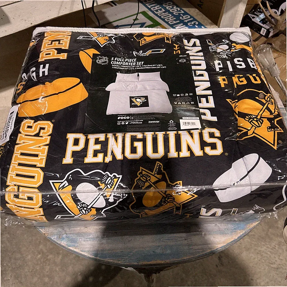 FOCO Pittsburgh Penguin NHL Team Bed in Bag Comforter, Sheets, Pillow Cases FulL