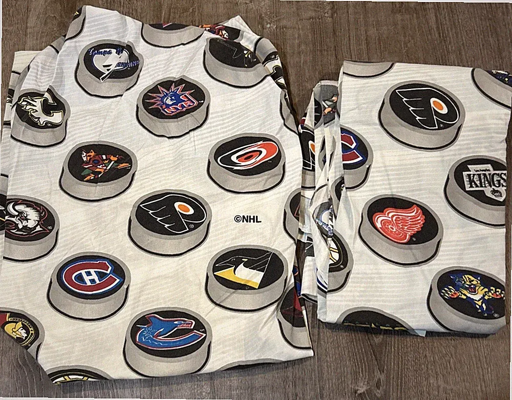 Vintage NHL Hockey Twin 2 Piece Bed Sheet Set Old logos